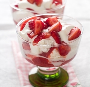 Strawberries and Cream 15 ML